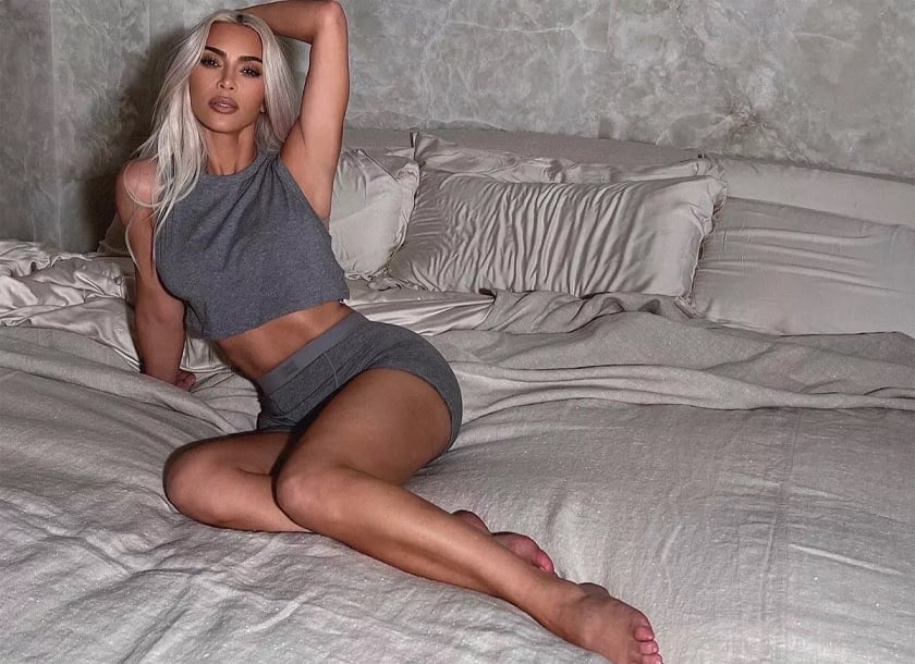 Kim Kardashian choca ao posar em cama de R 1 milhão Primeira Hora