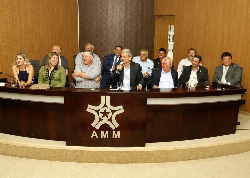 Nova diretoria defende união entre os prefeitos para fortalecer a AMM