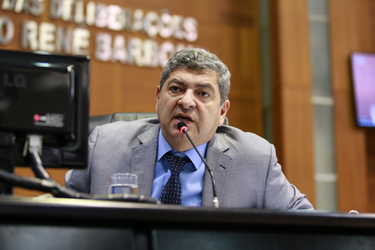 Com 13 votos, Guilherme Maluf é aprovado para assumir vaga no TCE