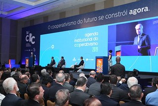 “Brasil avança fortemente no cooperativismo”, diz ministro em exercício