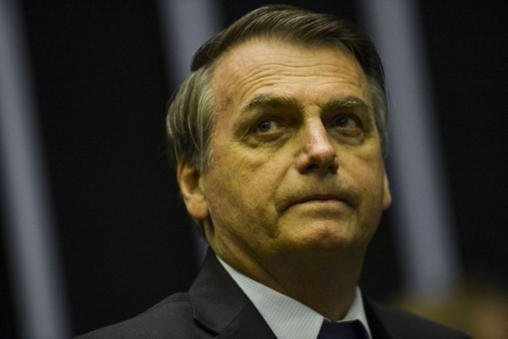 "Hoje não chora a família de um inocente", diz Bolsonaro após fim de sequestro de ônibus