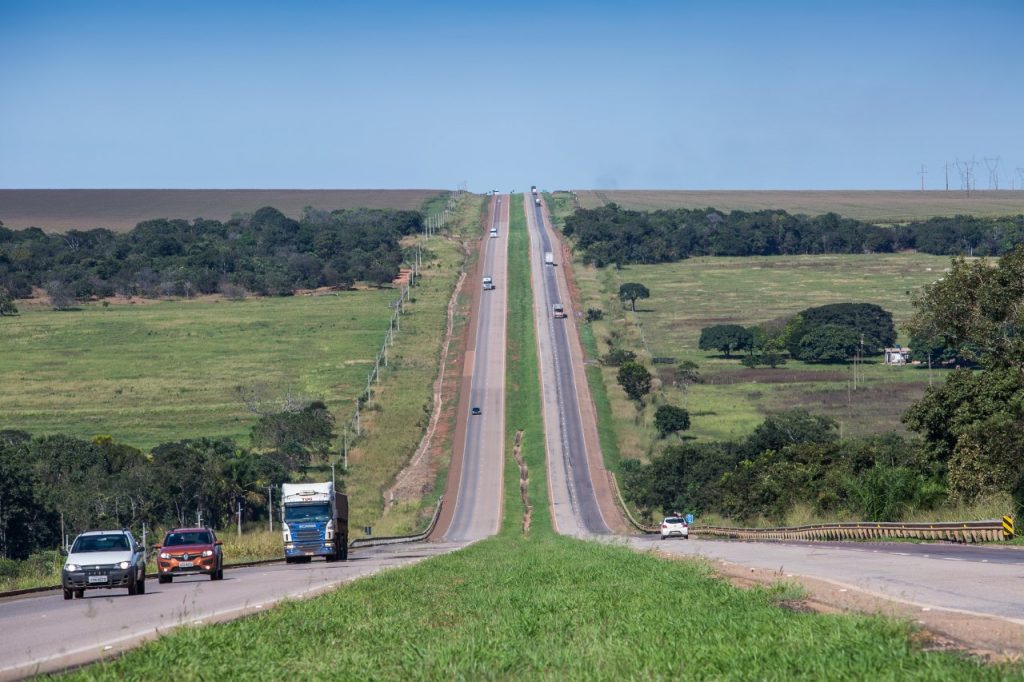 BR-163: tráfego em Rondonópolis é alterado para avanço de duplicação