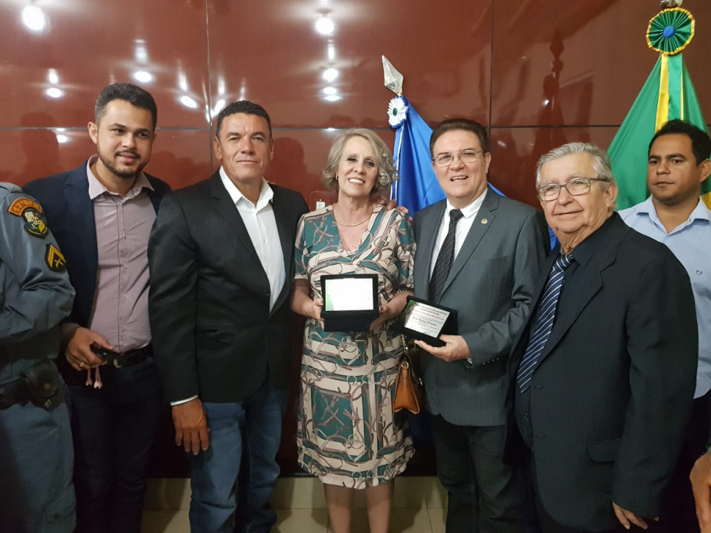 Câmara Municipal de Mirassol D’Oeste concede título a Dr. Gimenez