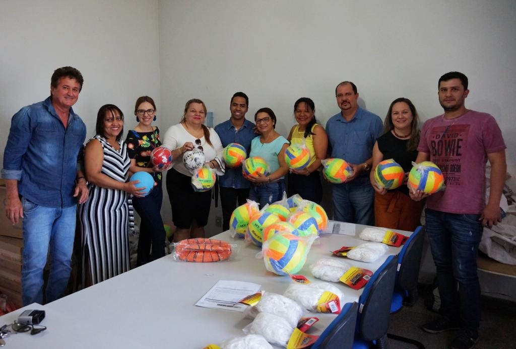 Escolas de Rondonópolis e Guiratinga são contempladas com kits