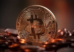 Investidores e traders nunca devem ignorar os riscos de possuir, utilizar e negociar Bitcoin