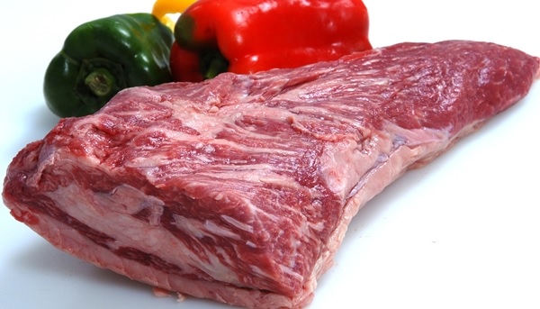 5 cortes bovinos para você economizar no churrasco