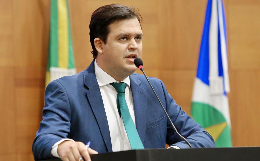 Thiago Silva viabiliza recursos para atender vários setores da região do Vale do São Lourenço
