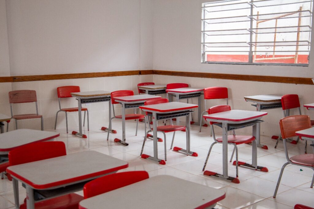Prefeitura faz a entrega da Escola Albino Saldanha Dantas na Vila ...