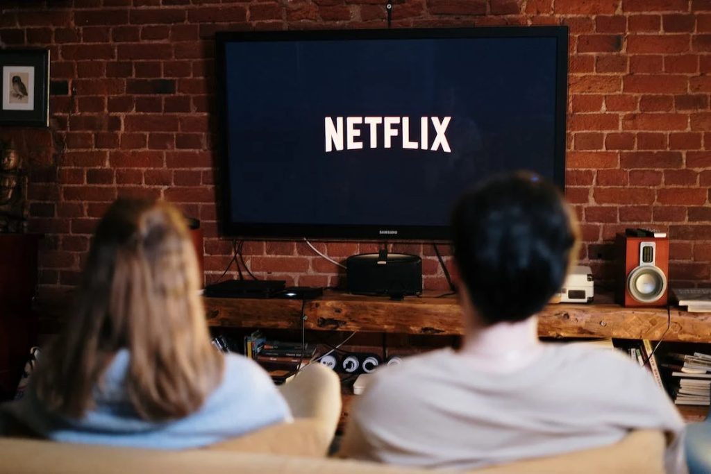 Netflix começa a cobrar pelo compartilhamento de senhas no Brasil