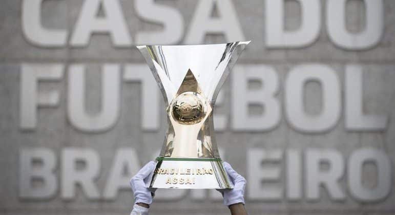 Premiação do Brasileirão feminino 2023 aumenta 20%, mas homens