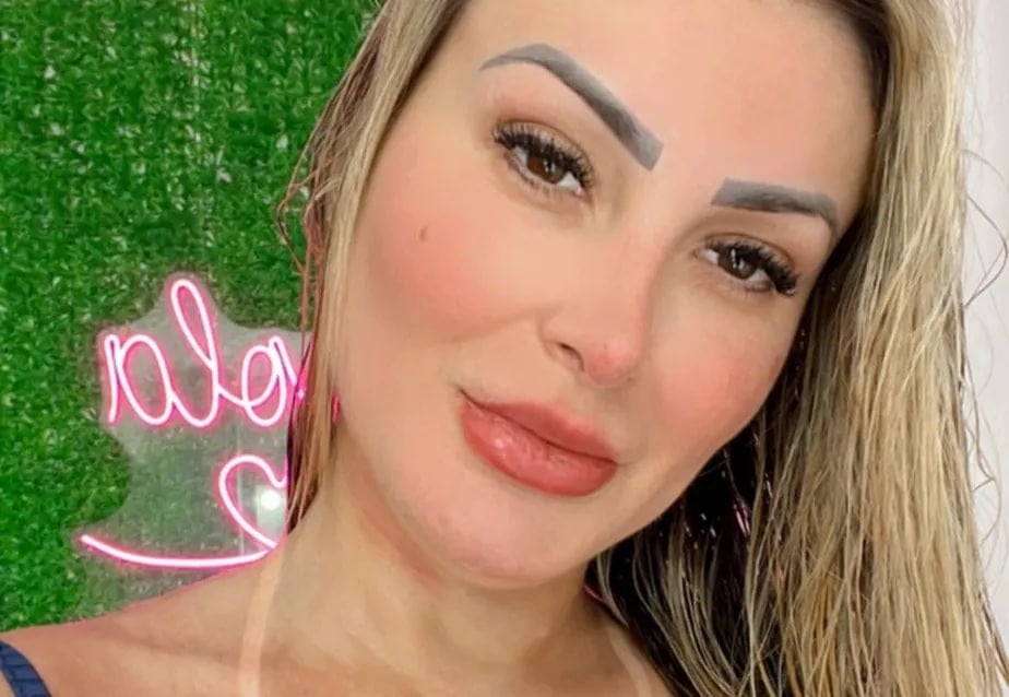 Andressa Urach Relata Sexo Com Cachorro Aos Anos Aconteceu Primeira Hora