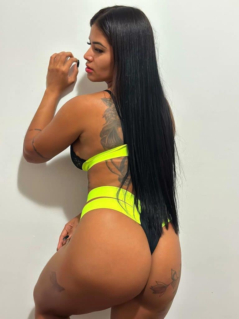 Miss Bumbum Goiás aparece em site de garota de programa: 