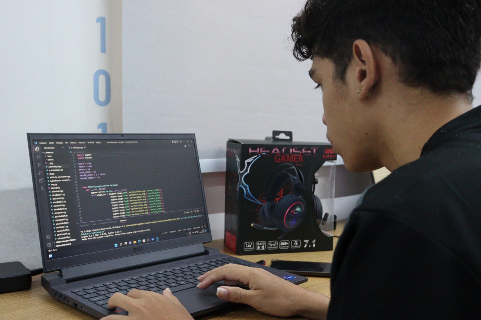 Cursos gratuitos de programação e robótica para jovens a partir dos 15 ...