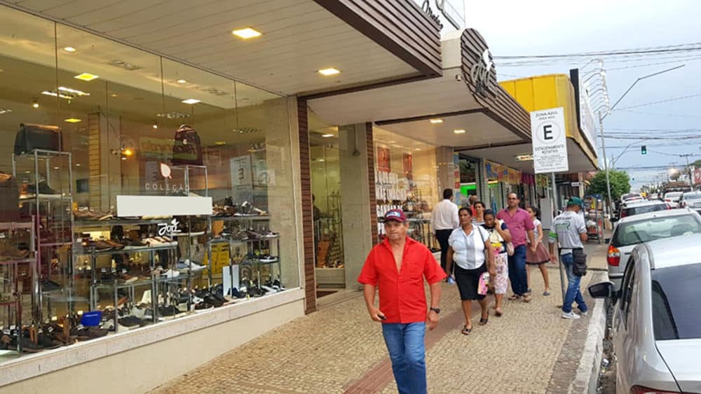 O comércio do Centro de Rondonópolis funcionará de forma facultativa no dia 24.