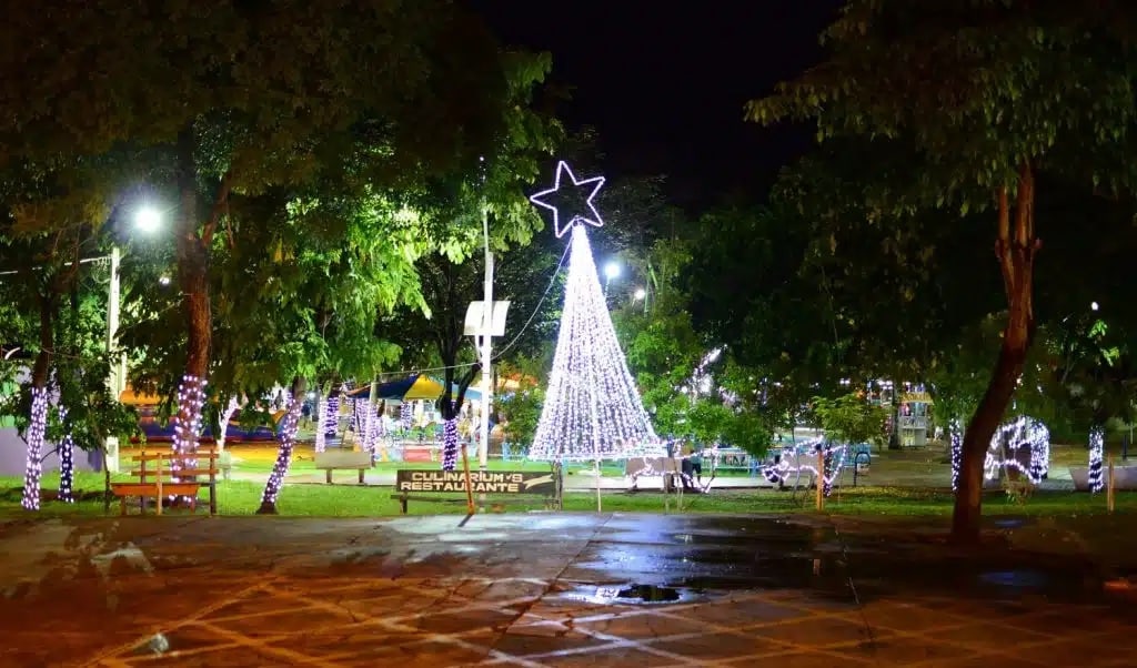 Iluminação e decoração de natal em Rondonópolis