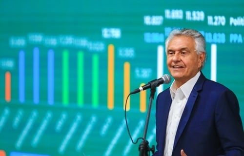 Flávio Bolsonaro lidera votação em Rondonópolis, Mato Grosso