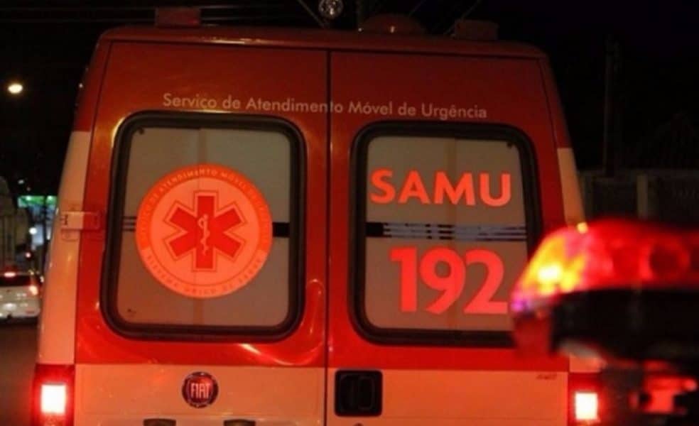 Acidente envolvendo caminhão e Fiat Toro deixa três feridos no Anel Viário