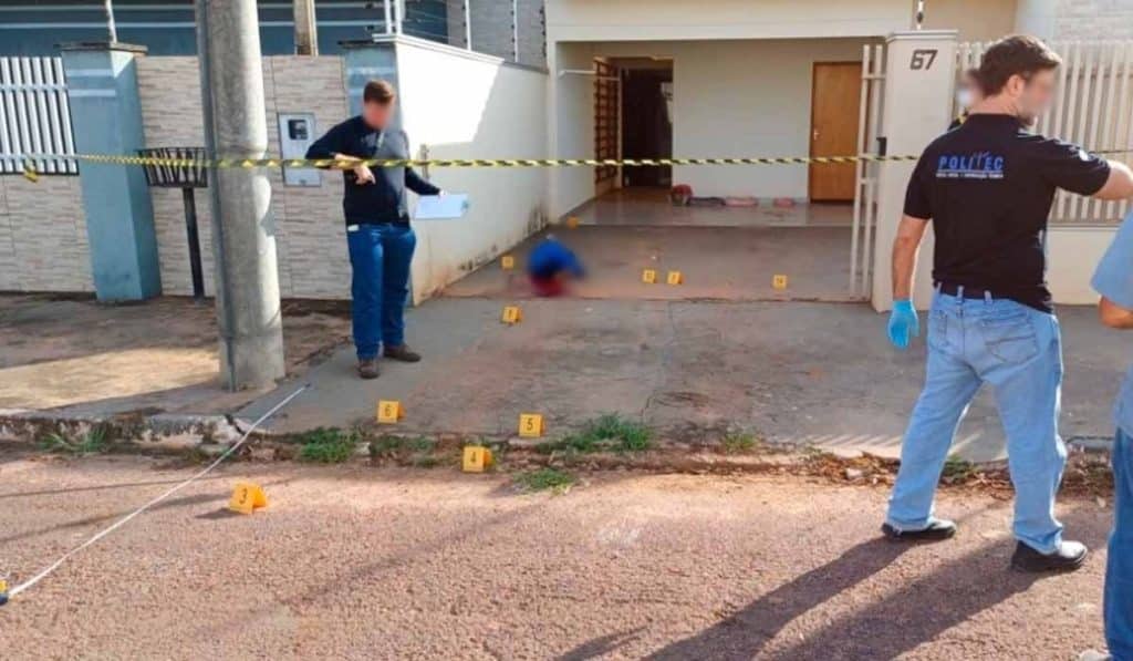 Vítima reage a assalto e mata assaltante na garagem de casa em Colíder