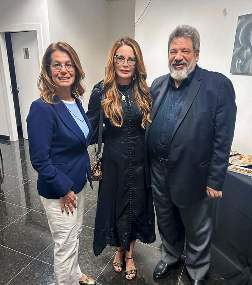 Virginia Mendes prestigia palestra de Mario Sergio Cortella e destaca a  importância do aprendizado contínuo - Primeira Hora