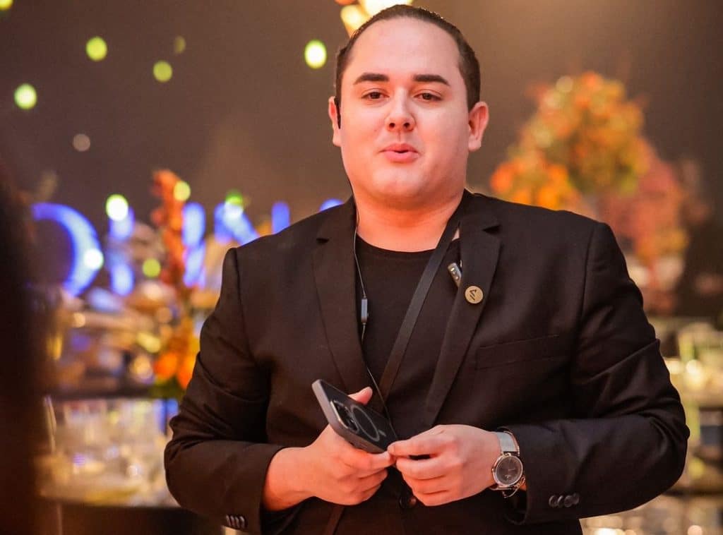 Na capital do São João:
Jaeder Barreto coordena superprodução para 1 ano de Aisha