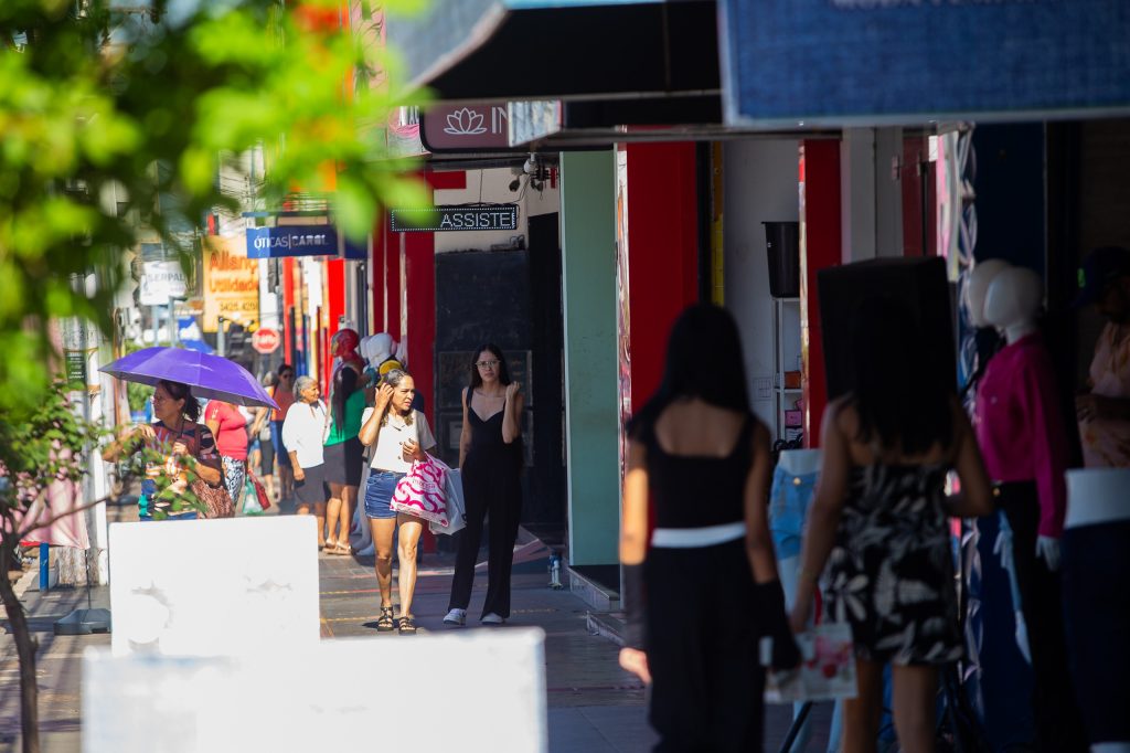 Comércio e shopping definem horários para feriado em Rondonópolis, MT