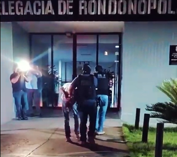Dupla é presa por furto em escritório de campanha em Rondonópolis, MT