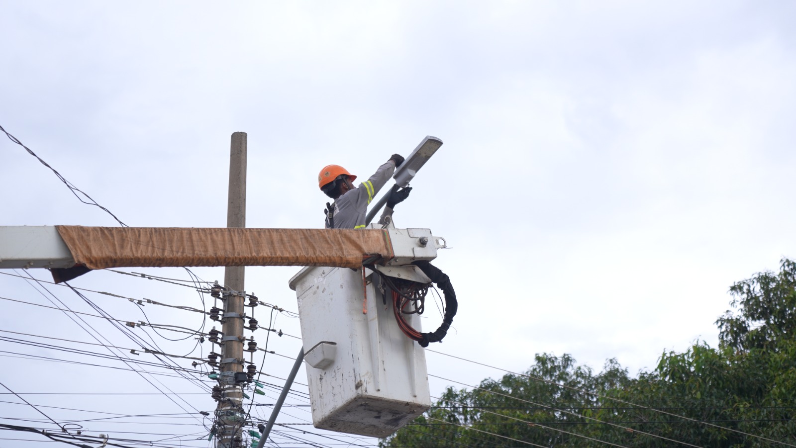Prefeitura de Rondonópolis intensifica manutenção de iluminação pública em MT