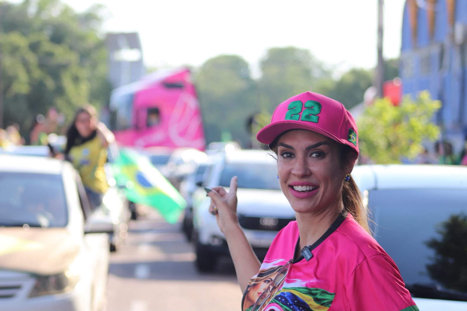 Vereadora participa de carreata em apoio a Flávio Bolsonaro em Rondonópolis