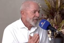 Lula concede entrevista à rádio de Salvador. — Foto: Reprodução/ CanalGov