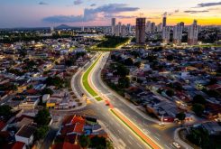 Avenida Parque do Barbado tem 700 metros de extensão e liga a Estrada do Moinho até a Avenida das Torres.
Crédito - Michel Alvim - Secom/MT